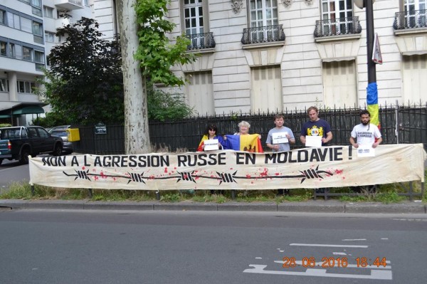 protest-la-ambasada-rusiei